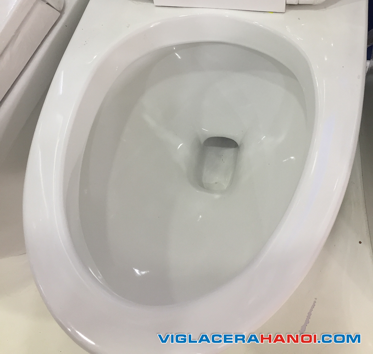 Vệ sinh bồn cầu viglacera Vệ sinh bồn cầu viglacera